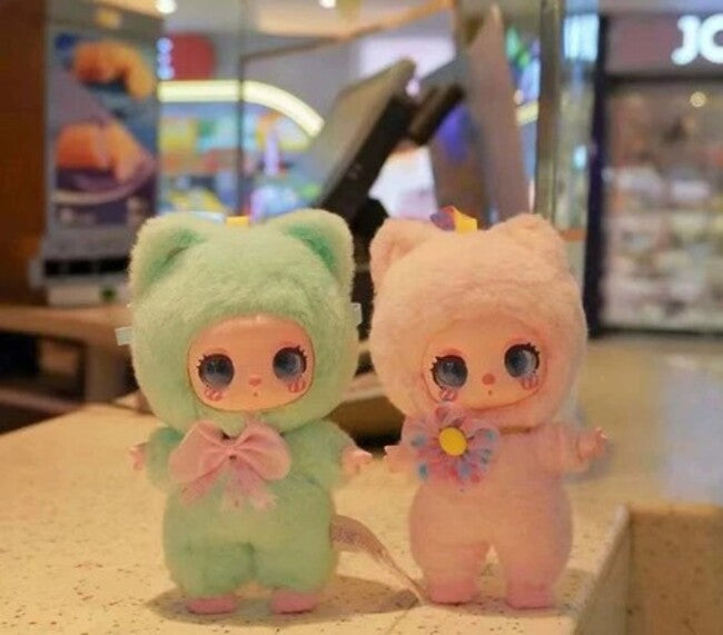 Liila Lucky Cat